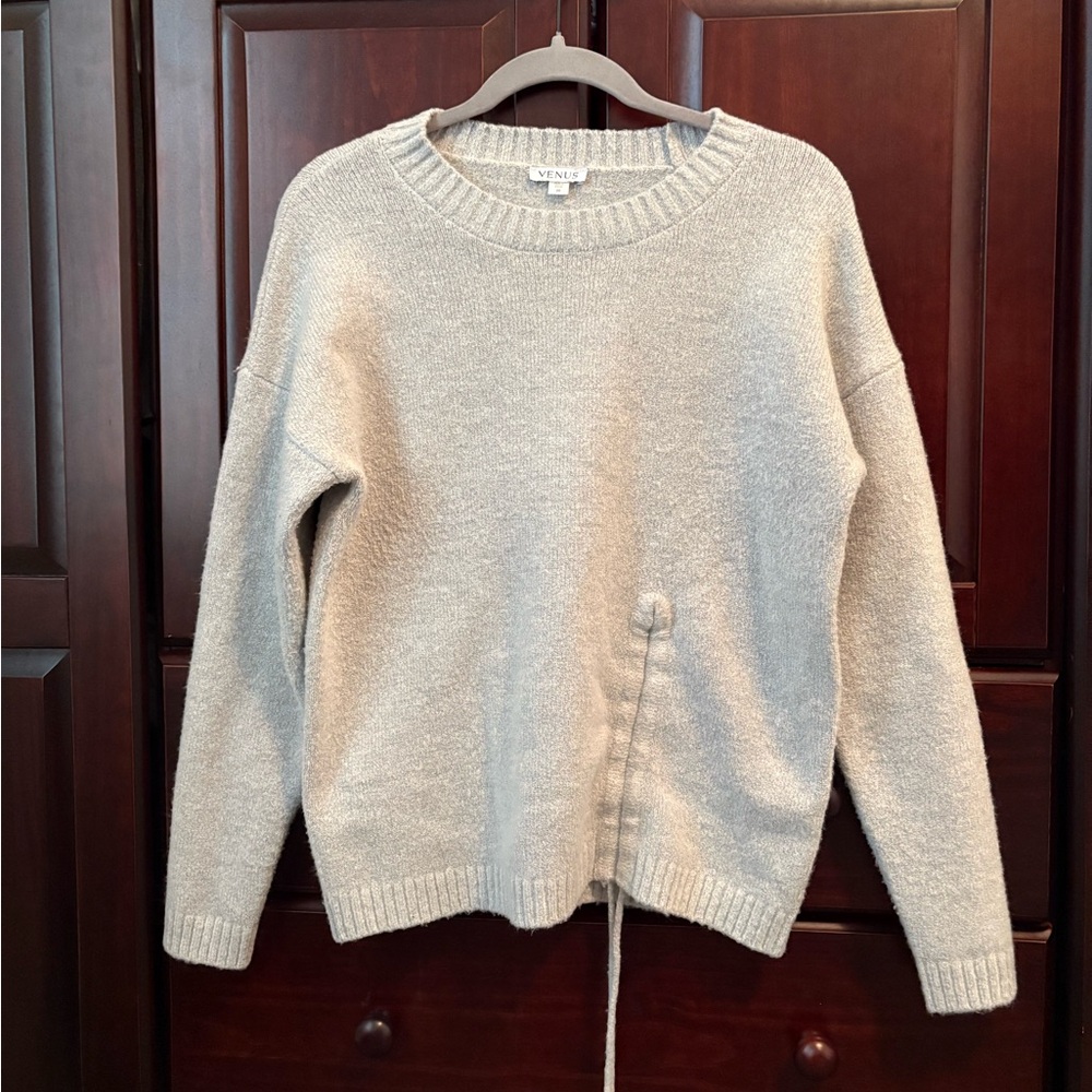 VENUS Ruched Sweater - Picture 4 of 9